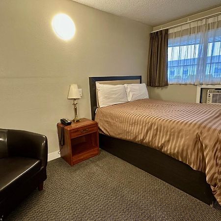 Valemount Vacation Inn Kültér fotó