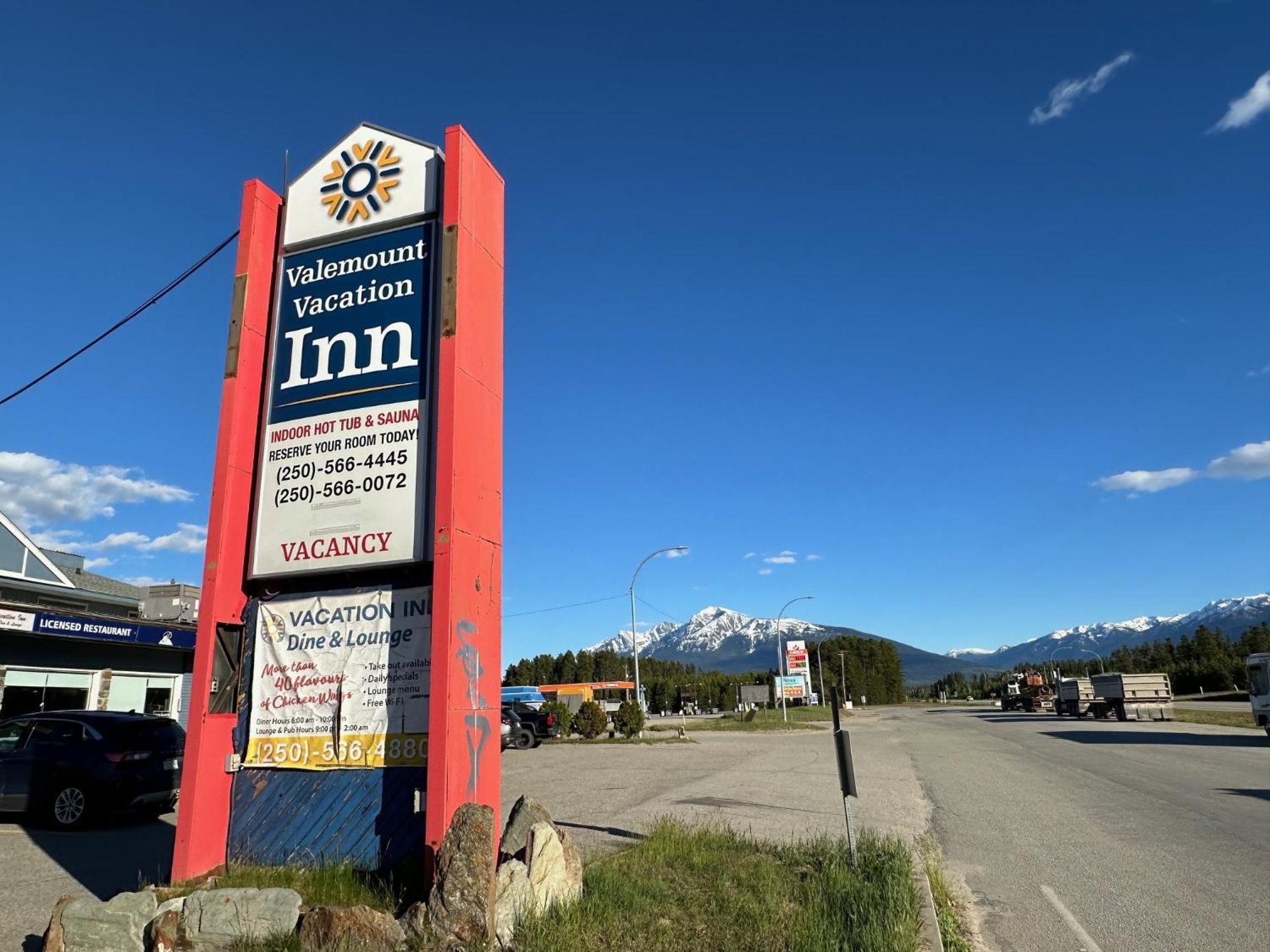 Valemount Vacation Inn Kültér fotó