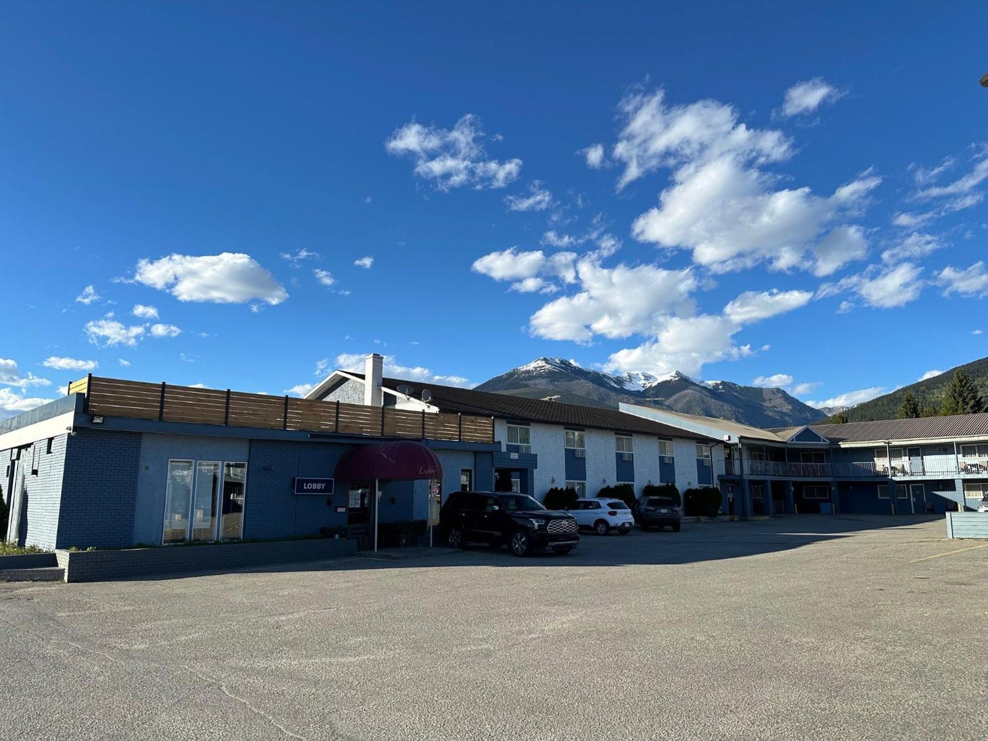 Valemount Vacation Inn Kültér fotó