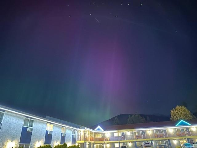 Valemount Vacation Inn Kültér fotó