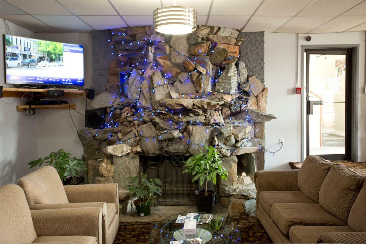 Valemount Vacation Inn Kültér fotó